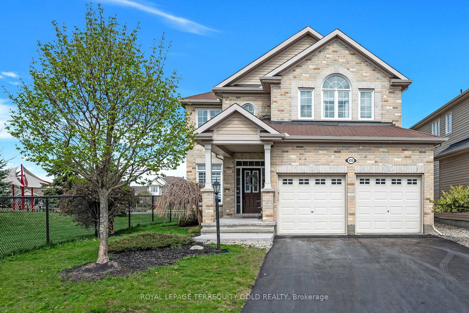 Property Photo: 433 Callisto Way ON K2J 0Z3