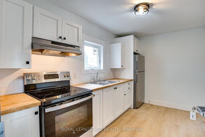 Photo de la propriété: 316 Elmwood Avenue 6 ON L0S 1B0