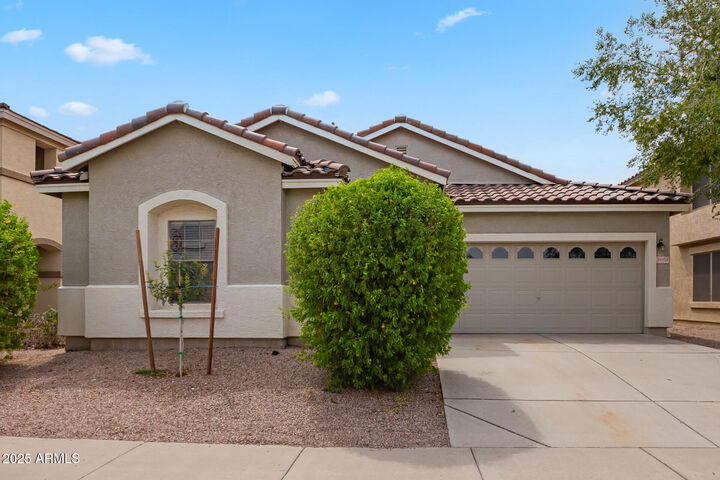 Property Photo: 3065 E Santa Rosa Drive AZ 85234