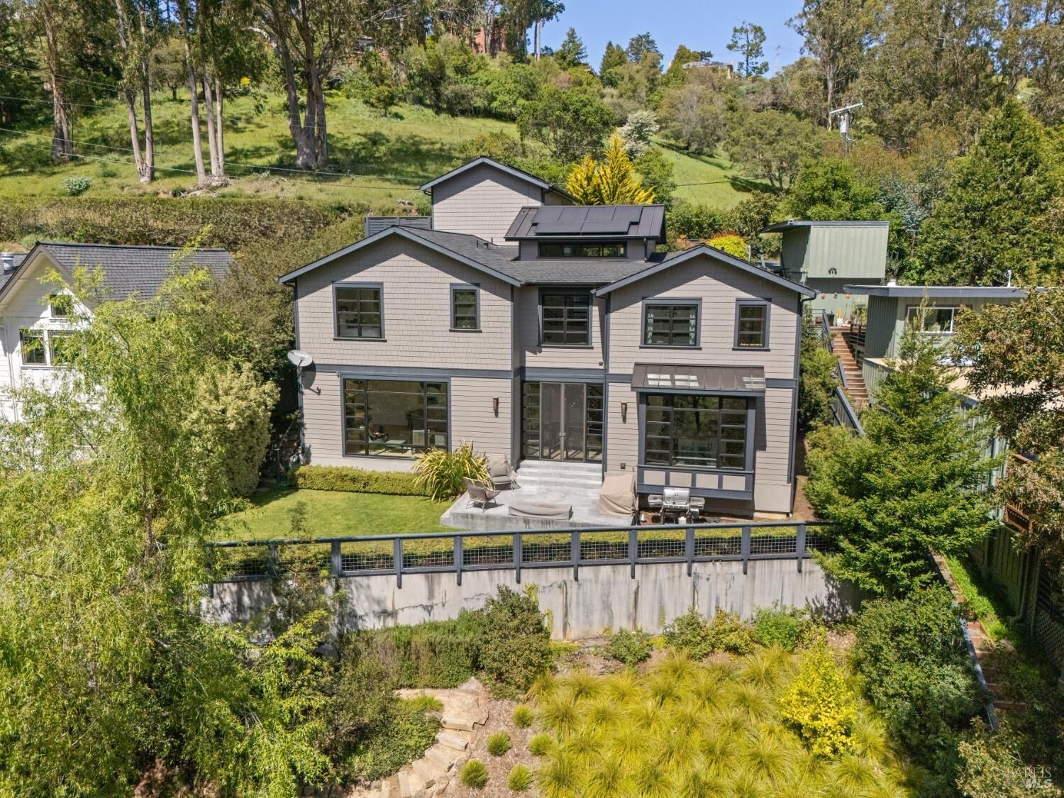 Property Photo:  409 Montford Avenue  CA 94941 