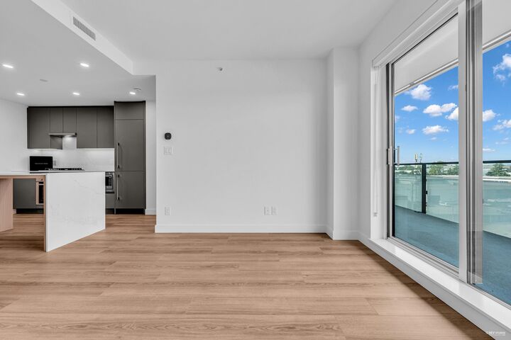 Property Photo: 5593 Number 3 Road 610 BC V6X 0X6