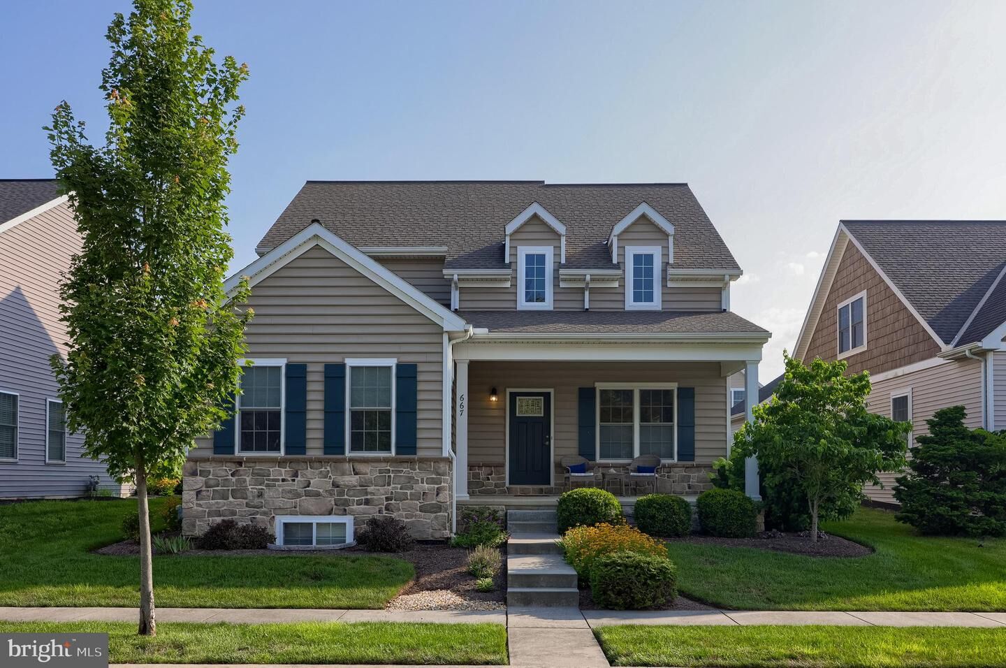 Property Photo: 667 Chiswell Place PA 17601