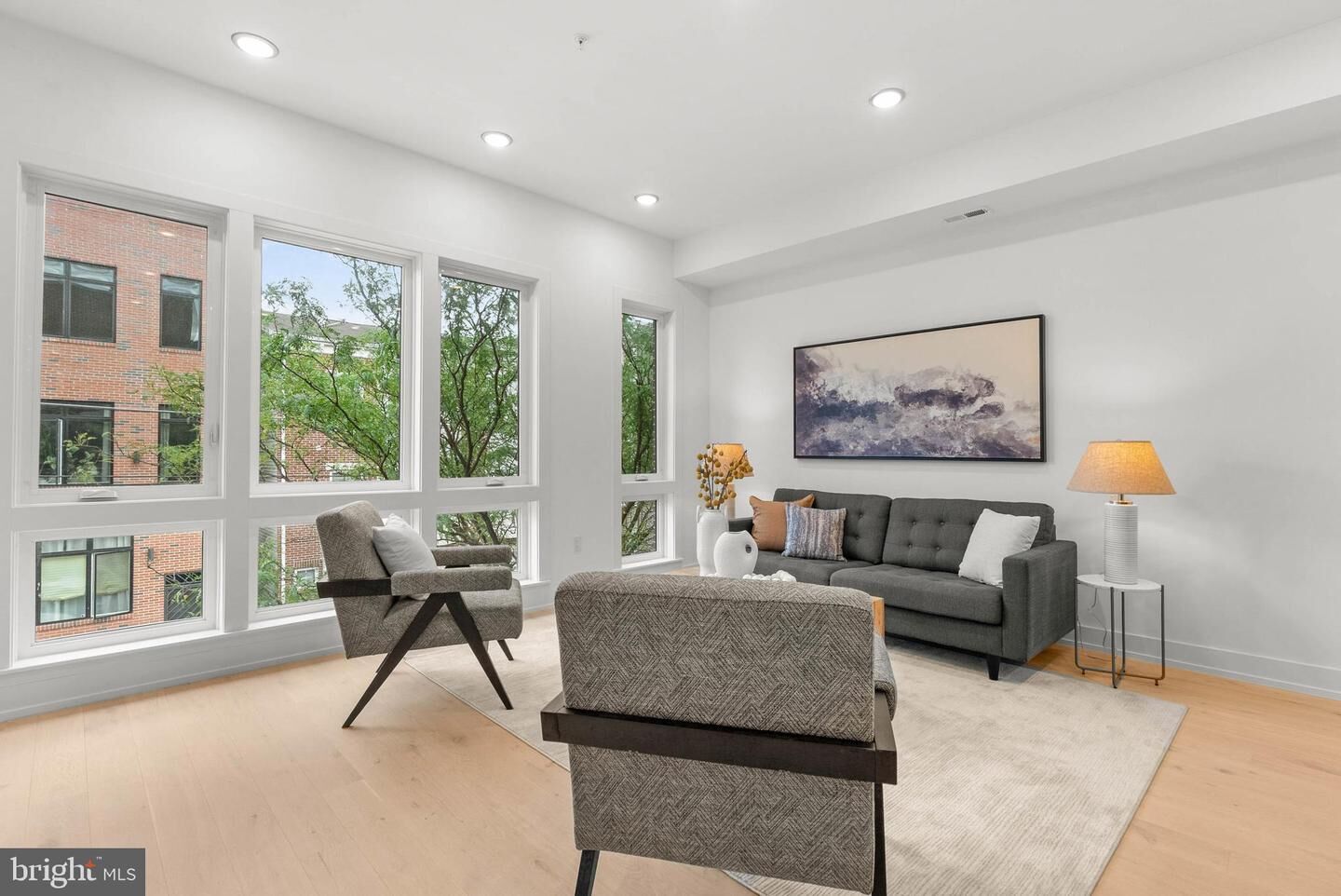 Property Photo:  1338 N Franklin Street B  PA 19122 