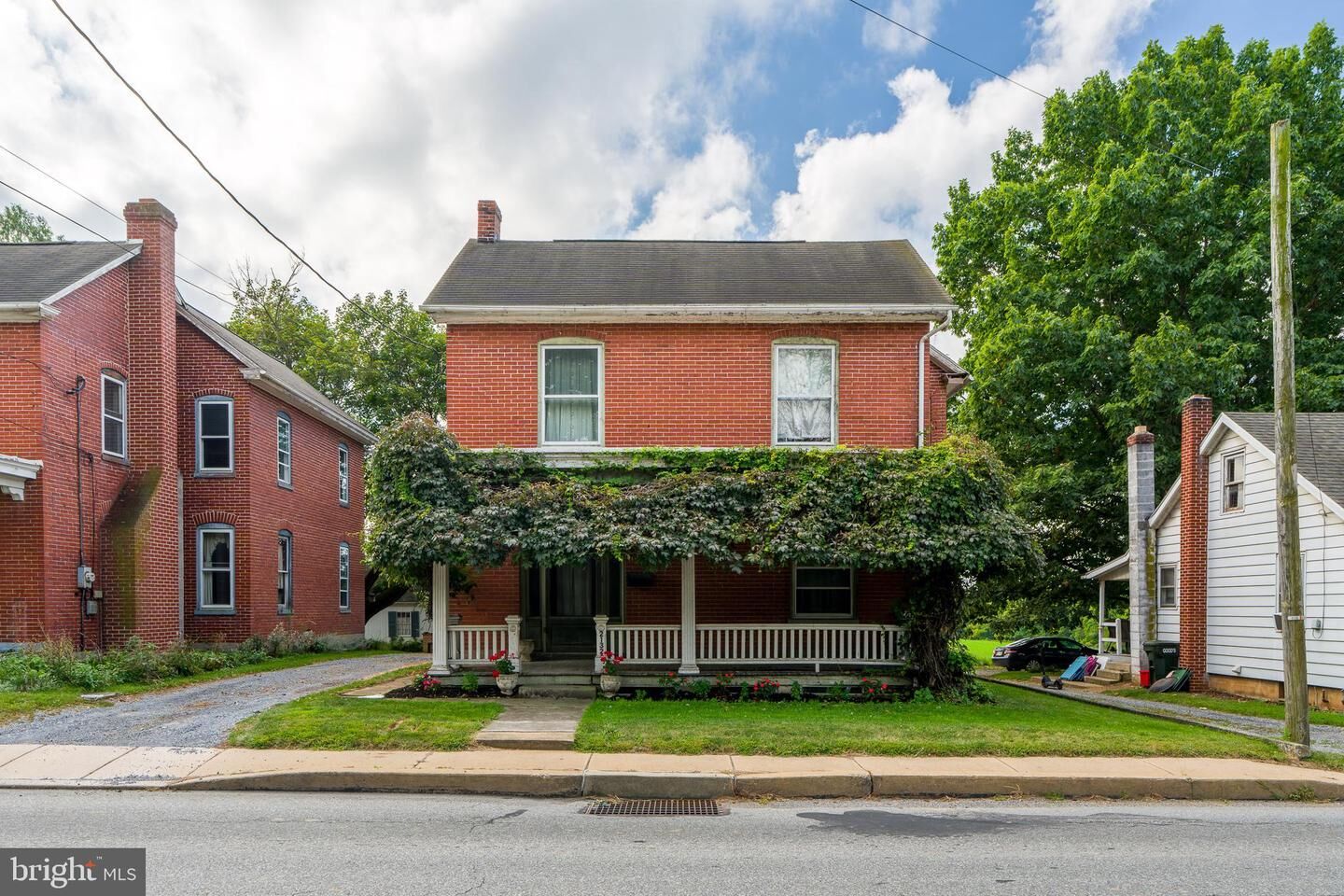 Property Photo: 2132 Main Street PA 17543