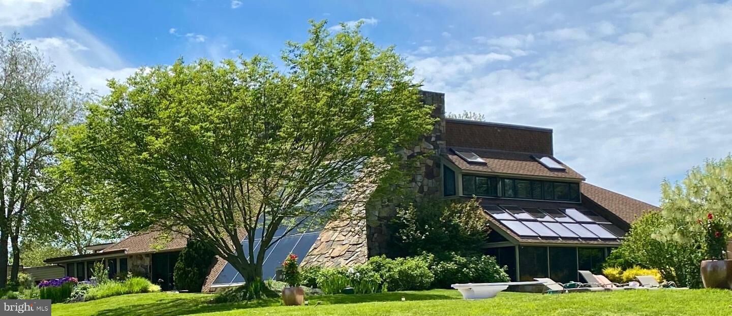 Property Photo:  3207 Bennett Point Road  MD 21658 