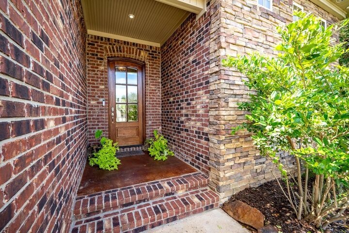 Property Photo:  1035 Calloway Drive  AR 72034 