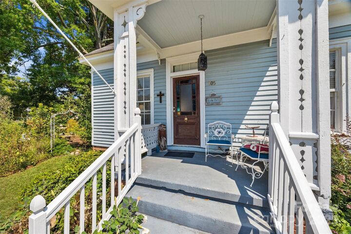 Property Photo: 205 Jefferson Street E SC 29745