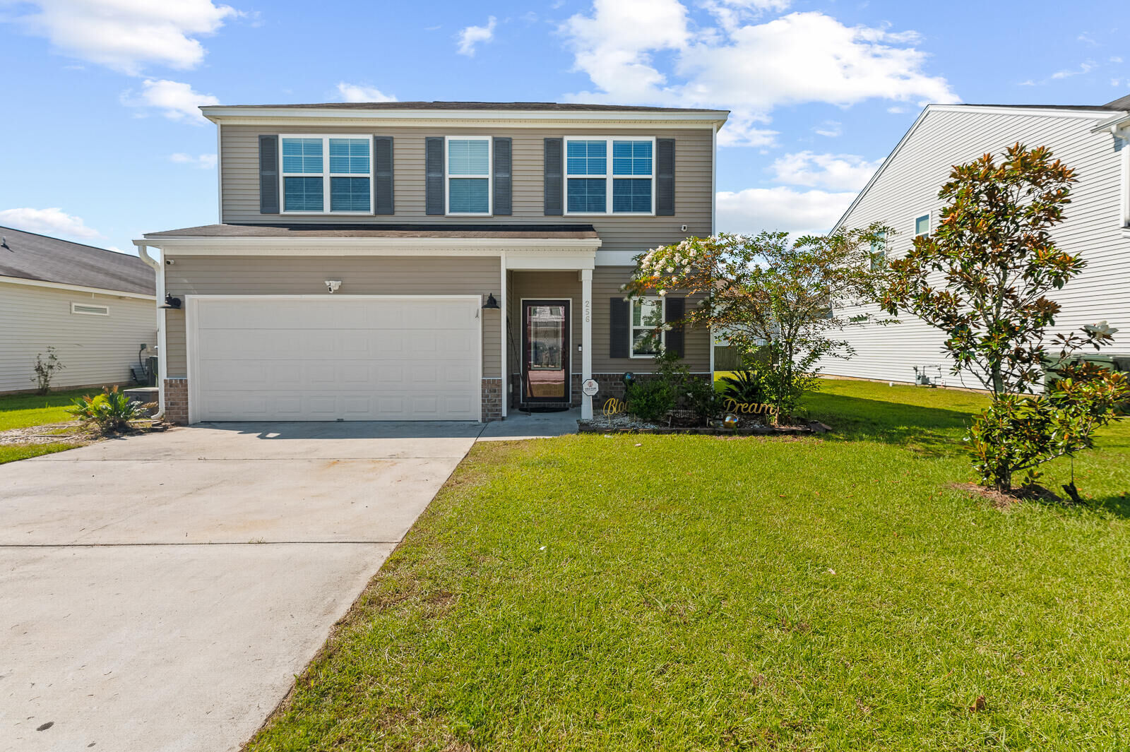 Property Photo: 256 Hyrne Drive SC 29445