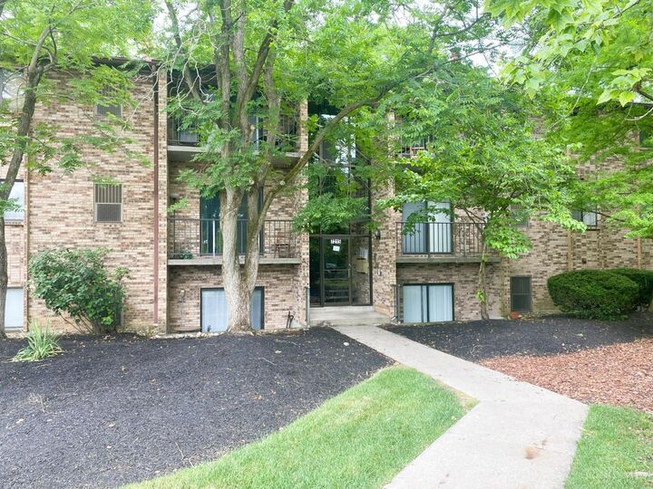 7215 Creekview Drive  Colerain Twp OH 45247 photo