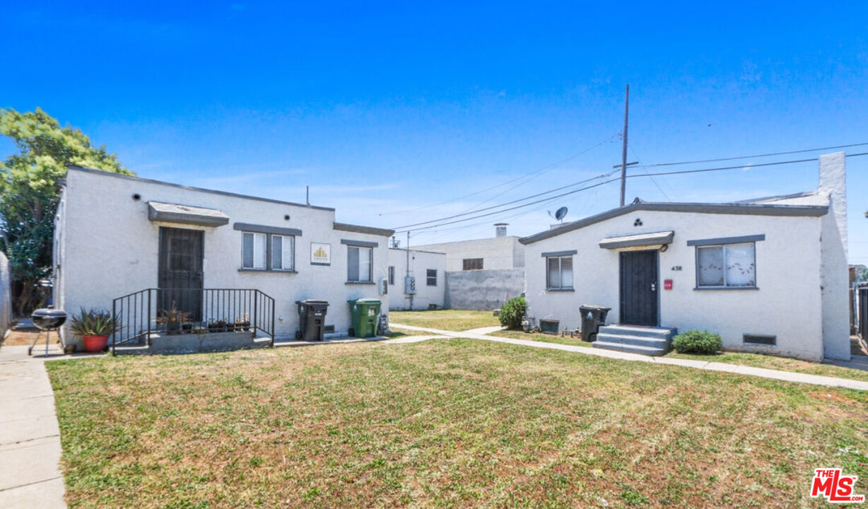 Property Photo:  432 W 107th St  CA 90003 