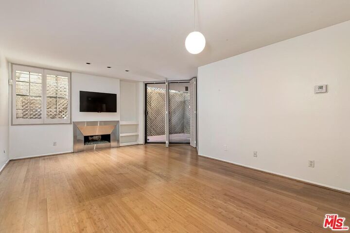 Property Photo: 750 N Kings Rd CA 90069
