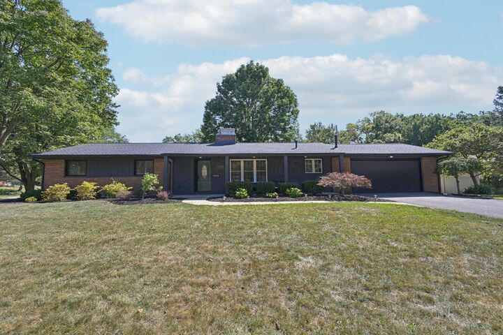 Property Photo: 3918 Hillview Drive OH 43220