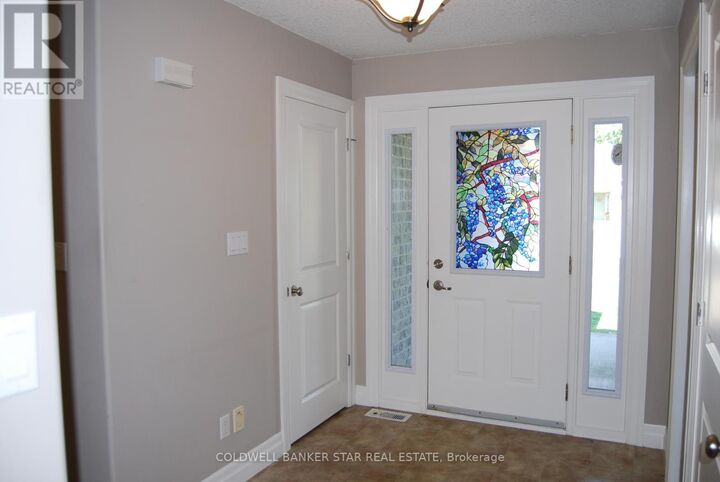 Photo de la propriété: 54 Treadwell Street ON N5H 3J5