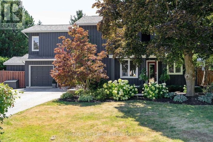 133 Carmichael Crescent  Blue Mountains ON L9Y 0R2 photo