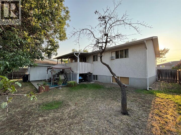 3049 Gordon Drive  Kelowna BC V1W 3R1 photo
