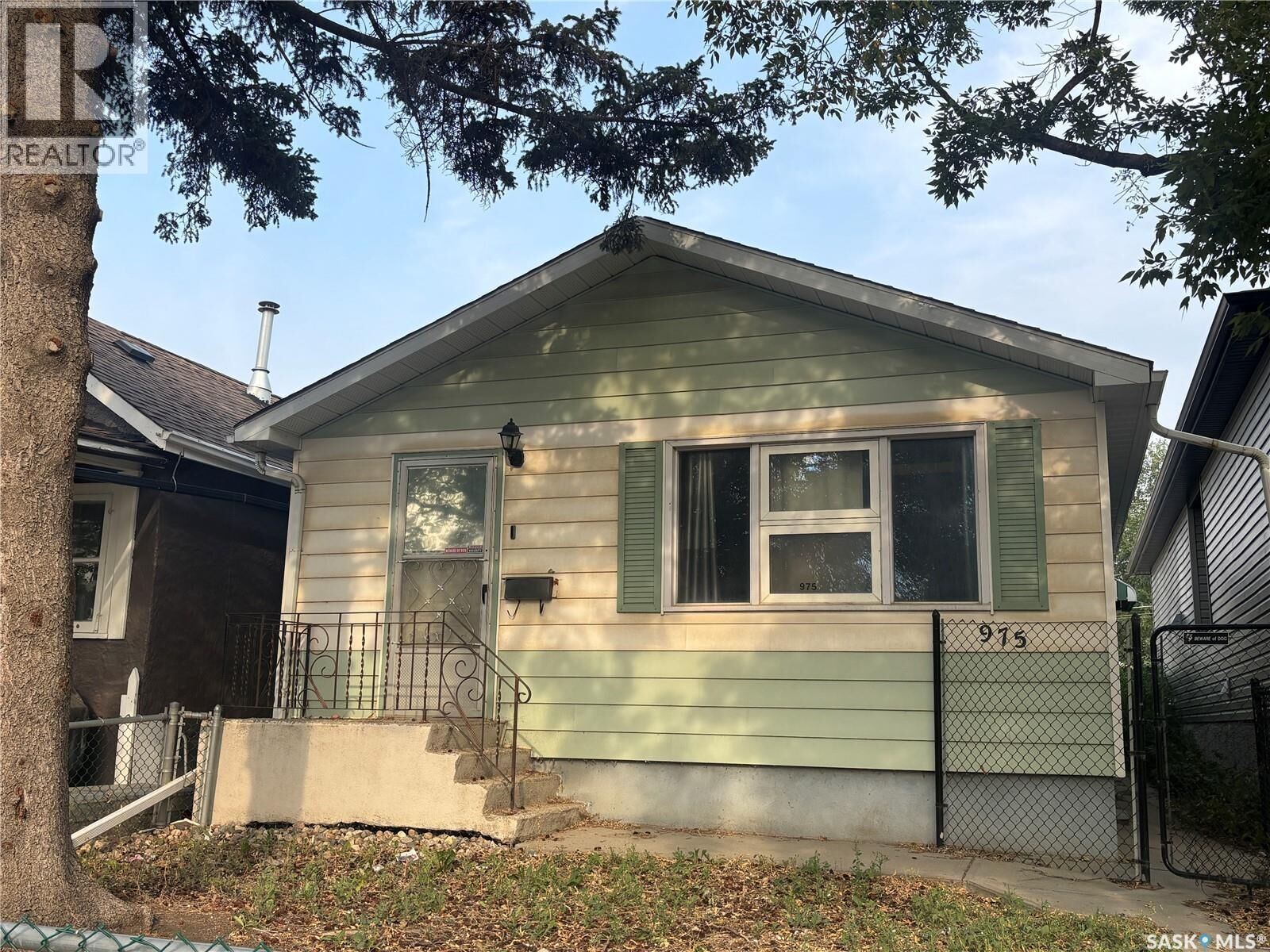 Property Photo:  975 Atkinson Street  SK S4N 3V1 