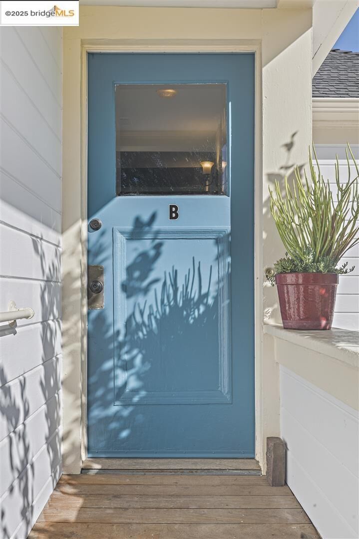 Property Photo:  2439 10th Street B  CA 94710 