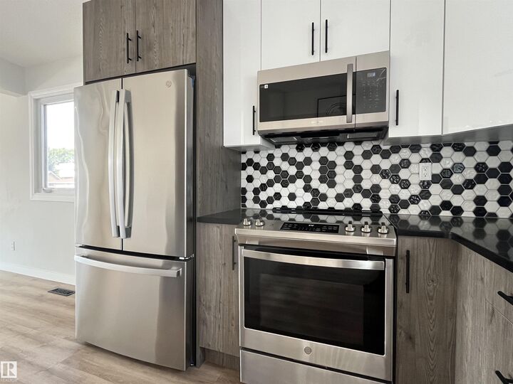 Property Photo: 16307 112 Street NW AB T5X 2B2