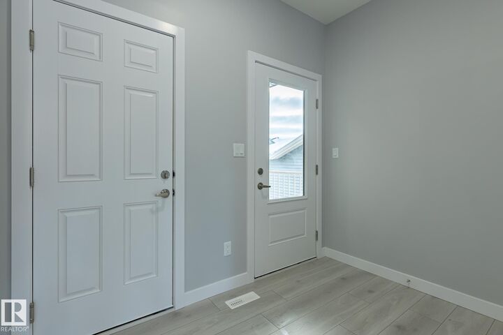 Property Photo: 17621 67 Street NW AB T5Z 0W6