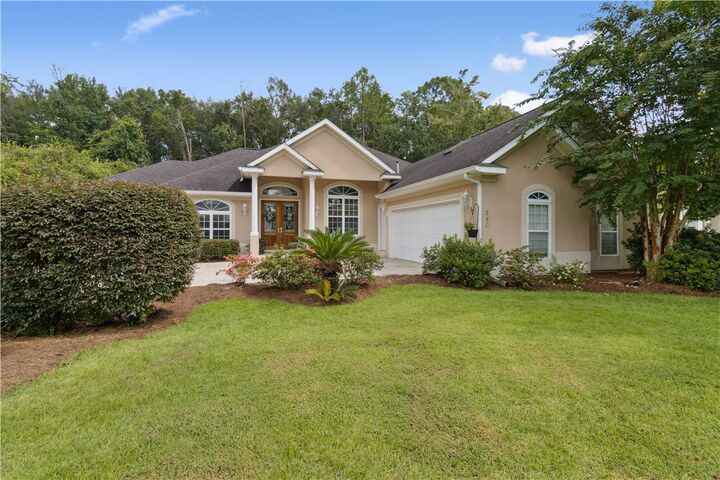 Property Photo:  240 Osprey Circle  GA 31558 