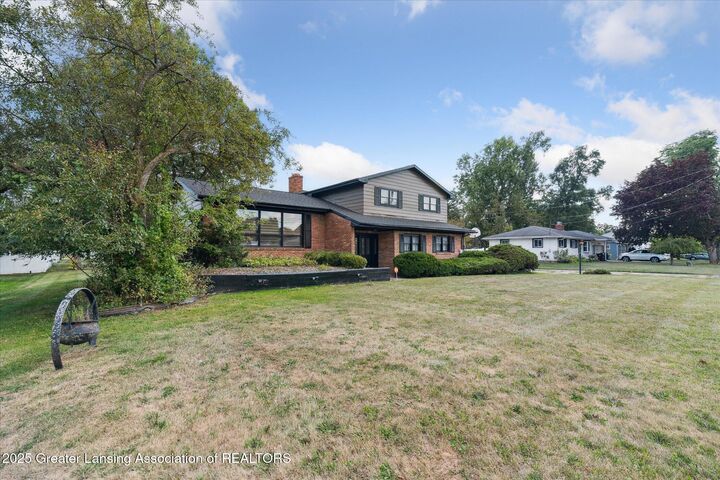 Property Photo:  3701 Starlight Lane  MI 48911 