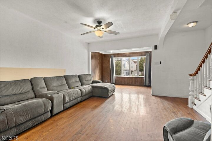 Property Photo:  43 W 43rd St  NJ 07002