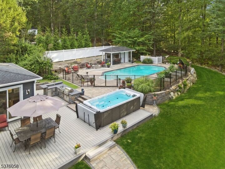 Property Photo:  5 Pillar Dr  NJ 07866 