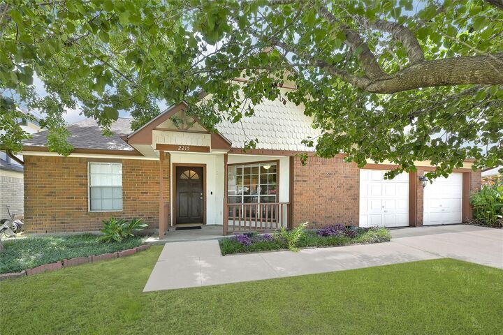 Property Photo:  2215 Saradon Drive  TX 77478 