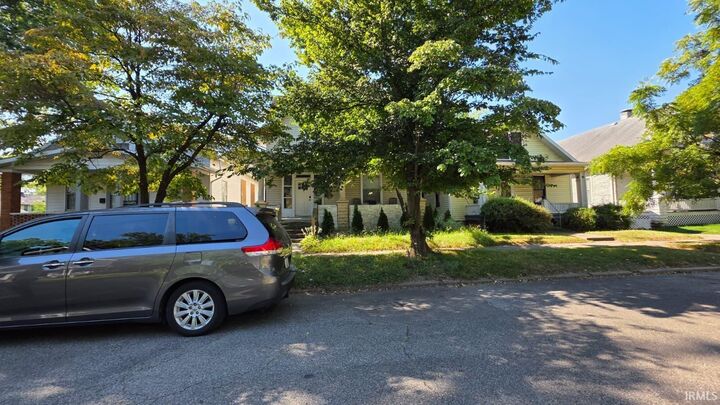 629 E Gum Street  Evansville IN 47713-2344 photo