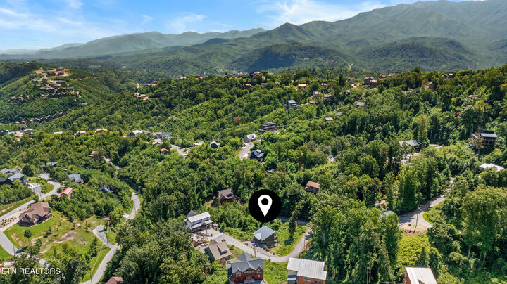Property Photo:  612 Sunset Lane  TN 37738 