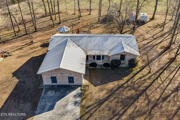 Property Photo:  4660 Corinth Church Rd  TN 37774 