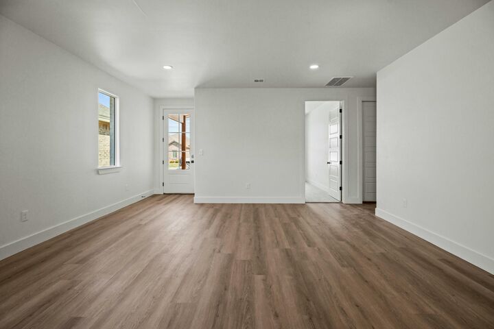 Property Photo: 5909 Grinnell Street TX 79416