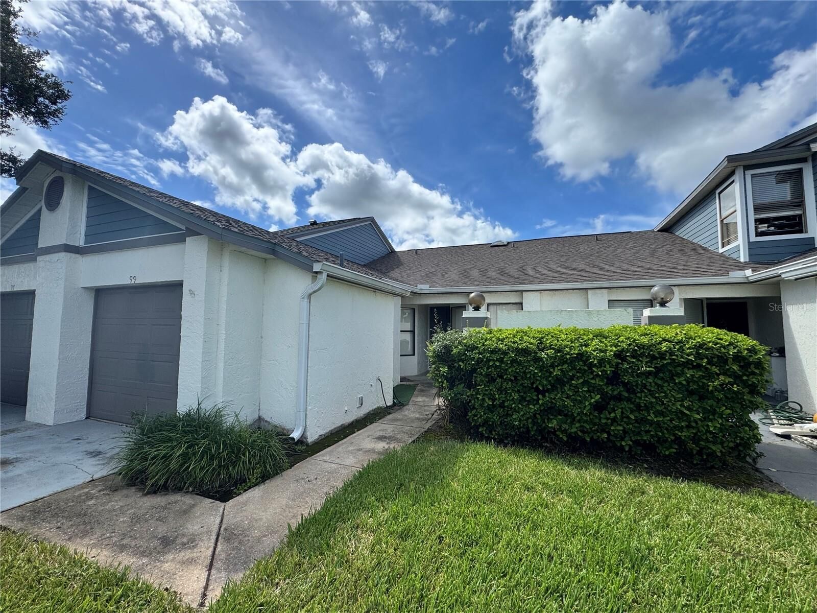 Property Photo: 99 Lakepointe Circle FL 34743
