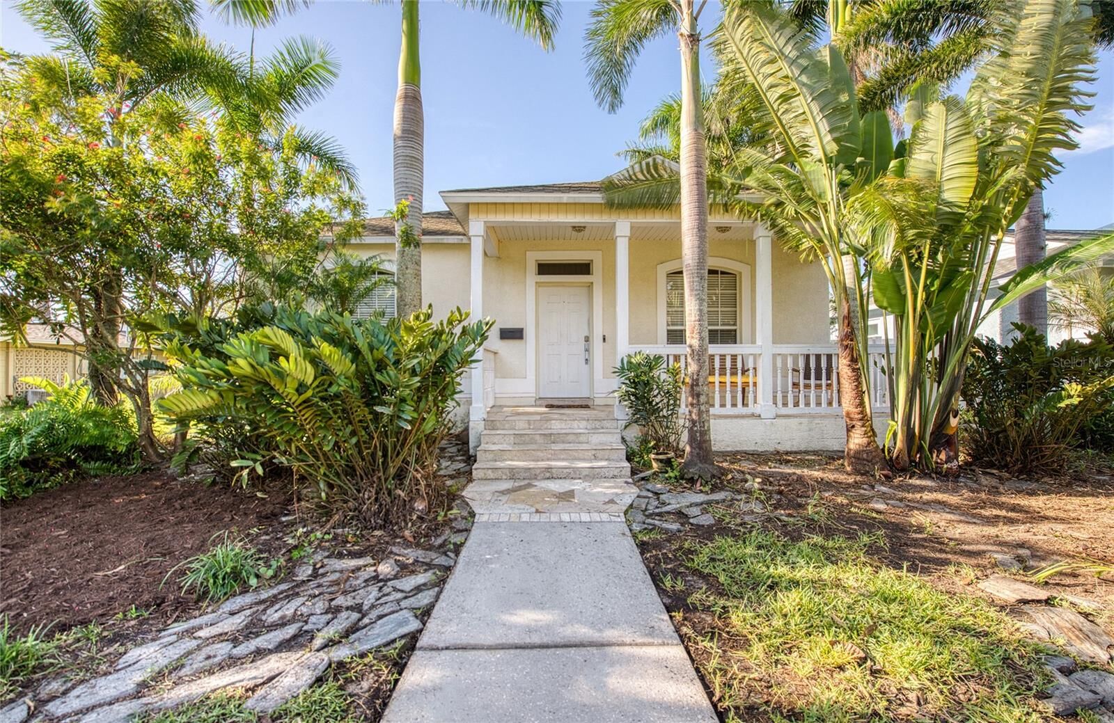 Property Photo:  320 47th Avenue N  FL 33703 