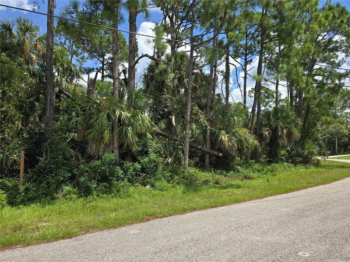 Property Photo:  Crandon Road  FL 34286 