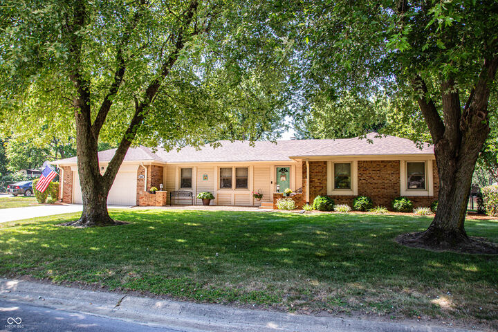 Property Photo: 4362 Southway Road IN 46142