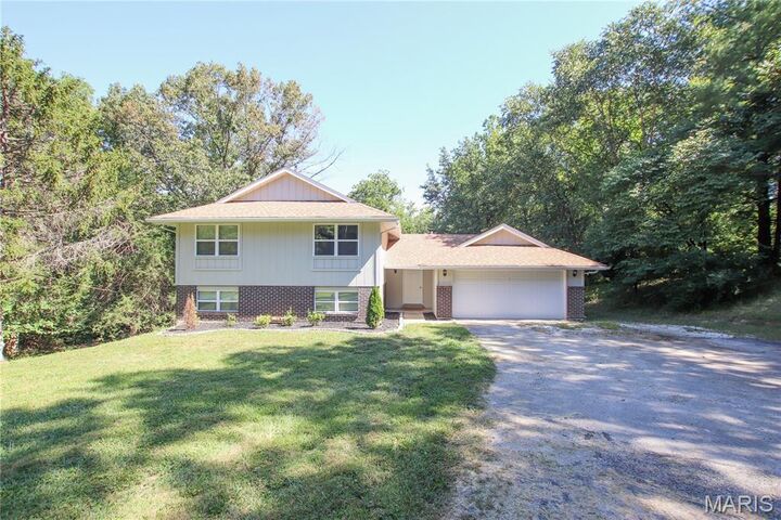 Property Photo: 355 Somerset Drive MO 63089