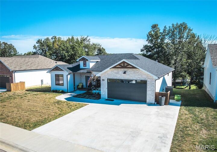 Property Photo:  231 Sunny Drive  MO 65401 