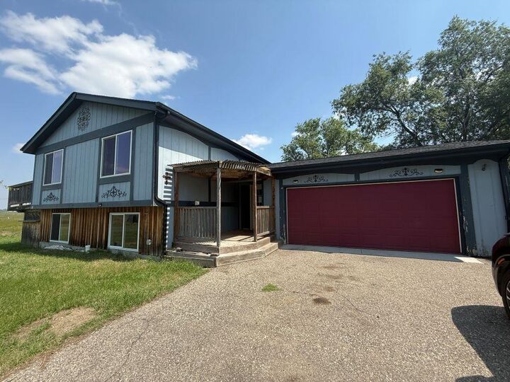 Property Photo:  1804 14th Ave E  ND 58801 