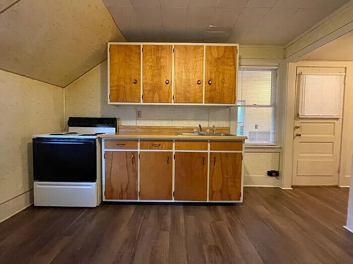 Property Photo: 719 Hazard Avenue MI 49048