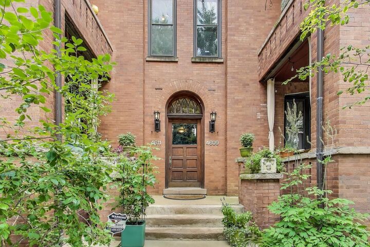 Property Photo:  4609 N Magnolia Avenue 2S  IL 60640 