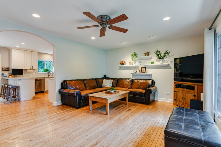 Property Photo:  57 Pine Tree Row  IL 60047 