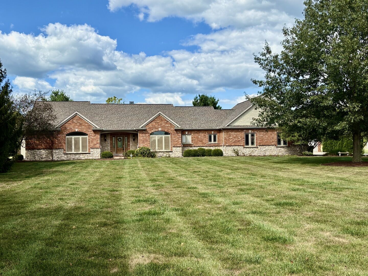 Property Photo:  200 Riverbend Boulevard  IL 61853 