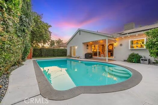 Property Photo:  14614 Runnymede Street  CA 91405 