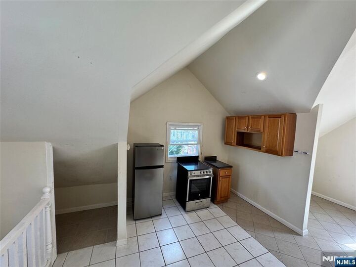 Property Photo:  163 Linden Avenue 3rd  NJ 07111 