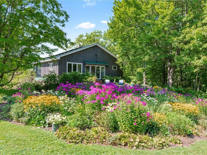 3120 Perry Hill Road  Waterbury VT 05676 photo