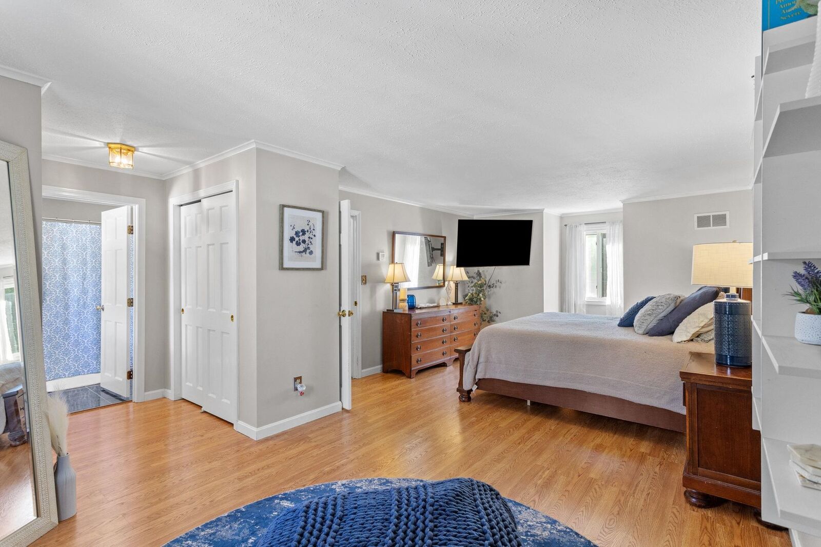 Property Photo:  26 Old Orchard Way  NH 03103 