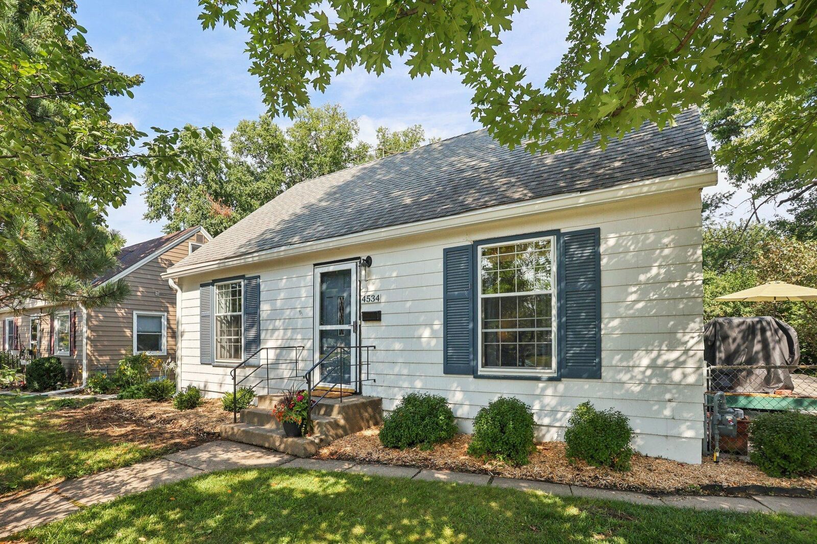 Property Photo: 4534 Vincent Avenue N MN 55412