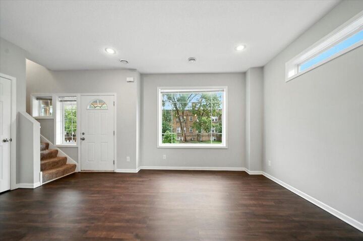 Property Photo: 600 W 32nd Street 4 MN 55408