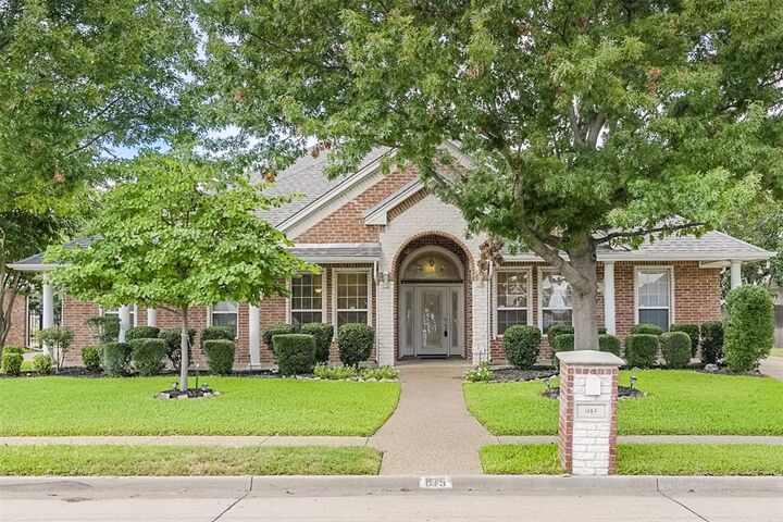 815 Amherst Drive  Waxahachie TX 75165 photo